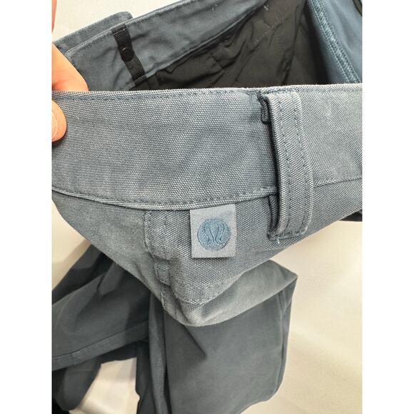 Lululemon Men's  Lululemon ABC Utilitech Iron Blue Pants - Size 32 (32x33) - Picture 3 of 4